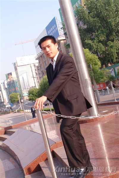自信的孫健