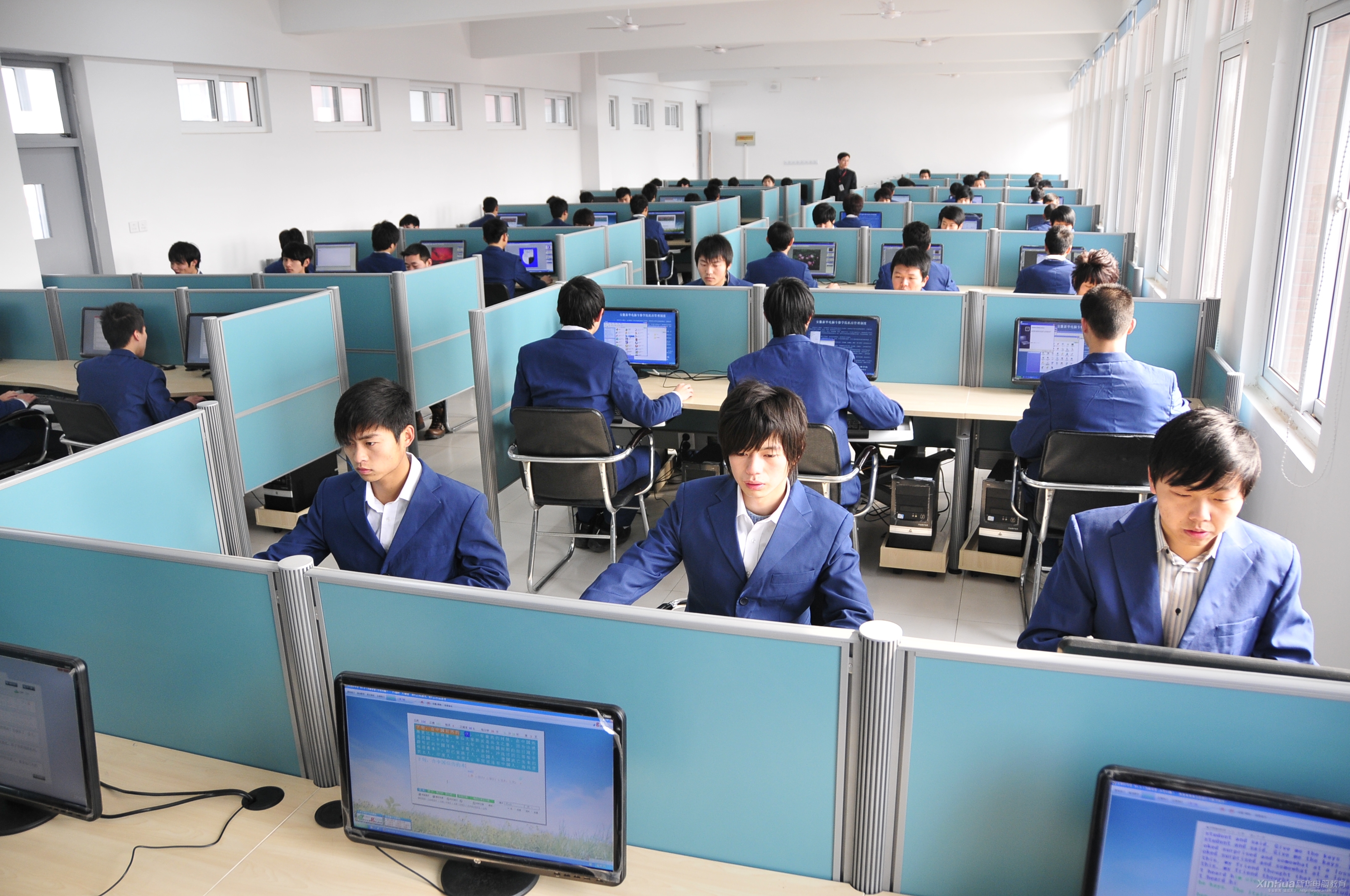 網絡技術高級工程師實訓中心