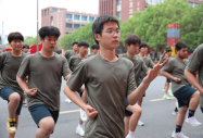 鑄軍魂 強(qiáng)體質(zhì) ｜安徽新華國(guó)防預(yù)備班開(kāi)展軍體拳培訓(xùn)